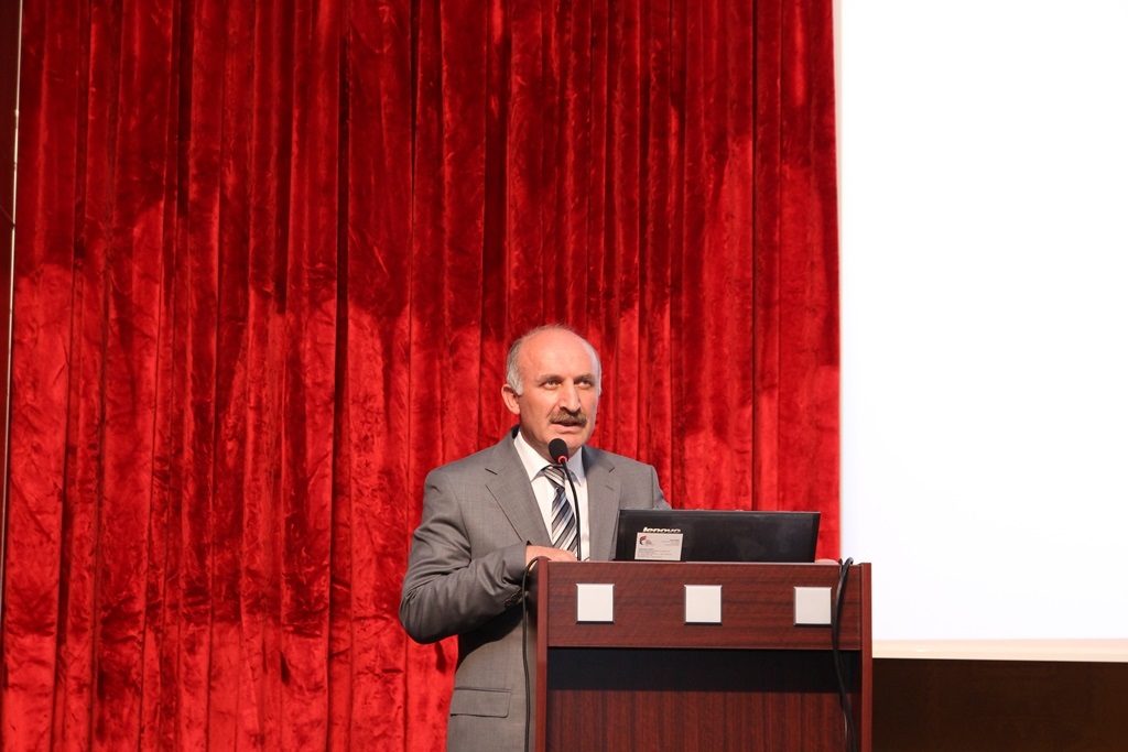 https://sbe.fsm.edu.tr/resimler/upload/Yil-Sonu-Sergisi-Prof-Dr-Oktay-Aslanapa-Anisina-3120613.jpg